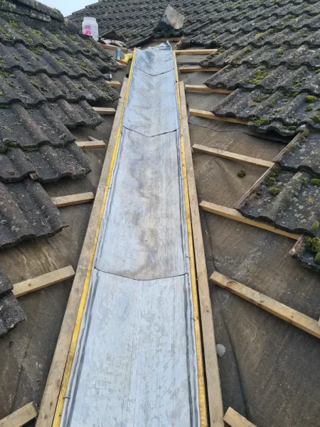 Roof Valley Repair Service in Partington